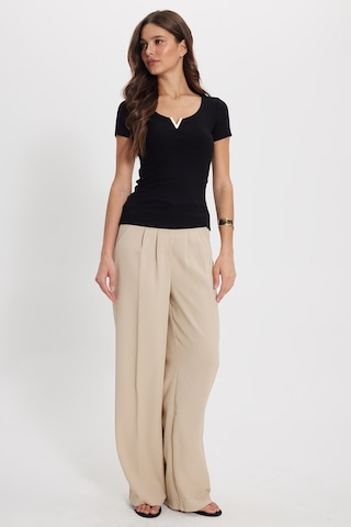 Tudors Kadın Slim Fit Dar Kesim Pamuklu V Yaka Kısa Kollu Siyah Bluz-50781
