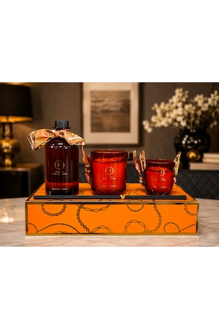 Haute Collection Amber Lüks Oda Kokusu Ve 2 Li Mum Seti Dekoratif Kokulu Mum & Çubuklu Oda Parfümü Hediyelik Set