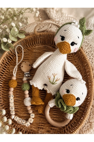 Amigurumi Organik Ördek Kaz Bebek Hediye Seti Çıngırak - Emzik Zinciri ve Uyku Arkadaşı