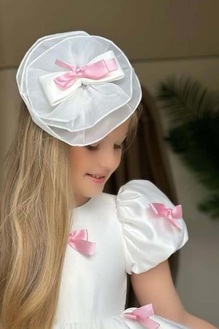 Riccotarz Kız Çocuk Balon Kollu Üzeri Pembe Kurdela Detaylı İçi Astarlı Saten Abiye Beyaz