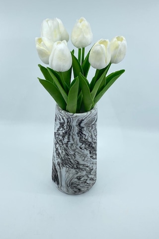 20 Cm Mermer Desenli Beton Vazoda Yapay Islak Lale 7 Dal Beyaz Siyahımsı