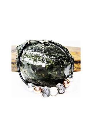 Gümüş Deri İpli Kazaz Ve Dorika Toplu Kadın Bileklik