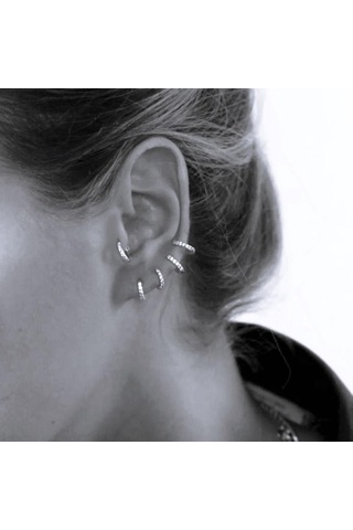 Çelik Taşlı Minik Halka Küpe Silver Renkli Gri