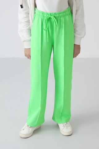 Neon Yeşil Cepli Ön Dikiş Detaylı Geniş Paça Kız Çocuk Eşofman Altı -75144 Neon Yeşil