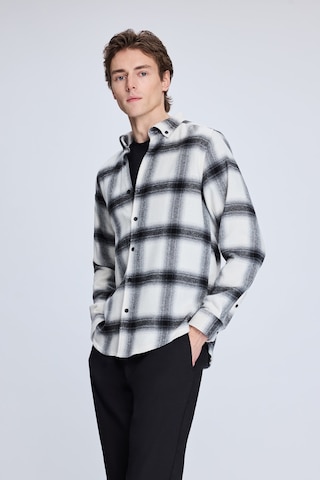 Hatemoğlu Siyah Slim Fit Kareli Düğmeli Yaka Uzun Kollu Pamuklu Gömlek 19151010024a 818 1964077 Siyah