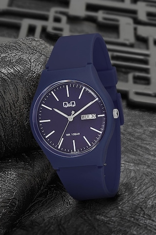 Q&Q QCG21212 Lacivert Su Geçirmez Çift Takvimli Unisex Kol Saati