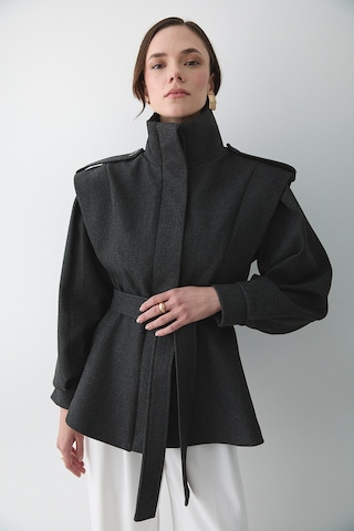 Antrasit Apoletli Vatkalı Kaşe Kaban - 1005 Antrasit