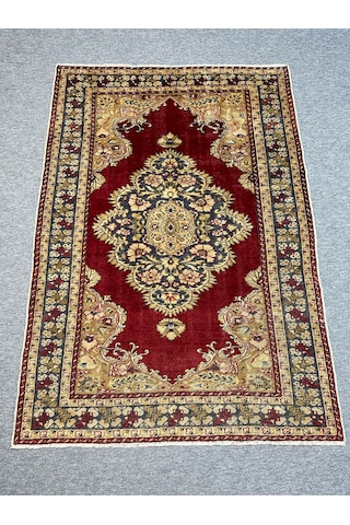 El Dokuması Antika Bürüngüz Halısı 137x195 Kırmızı Göbekli Halı