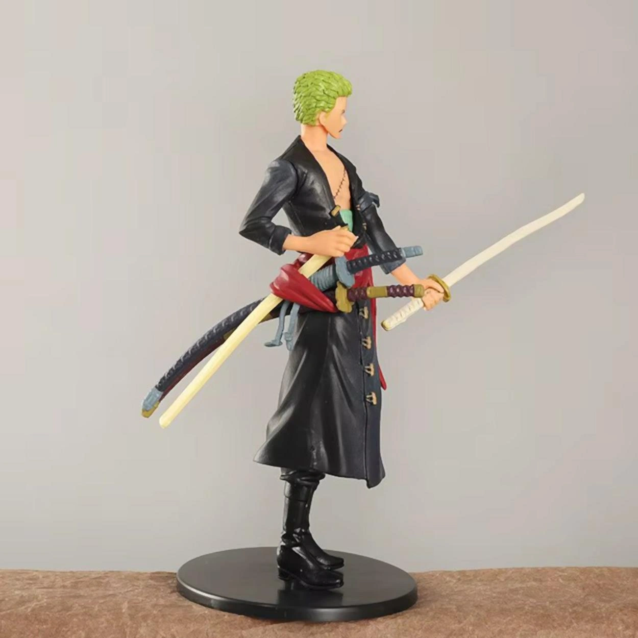 One Piece Roronao Zoro Anime Karakter Figür Oyuncak Koleksiyonluk Dekoratif Biblo 15 Cm. Hediye Seti One Piece