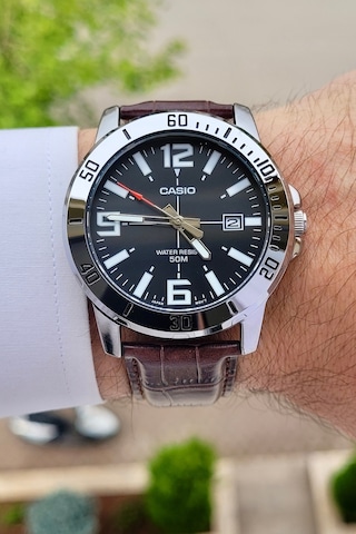 Casio Csıste10 Erkek Kol Saati
