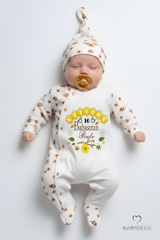 Babyden's Babasının Balı Yazılı Yenidoğan Bebek Tulumu Şapka Seti Arı Desenli %100 Pamuk Unisex Bebek Tulum Ekru - Sarı