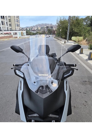Motocam Yamaha Xmax Techmax Ön Cam 2025-2026 Model 63cm Şeffaf Renkli 4mm Asansörlü