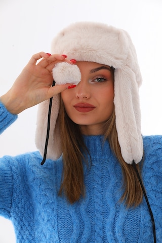 Kadın Bej Kürklü Kulaklıklı Peluş Şapka Bej
