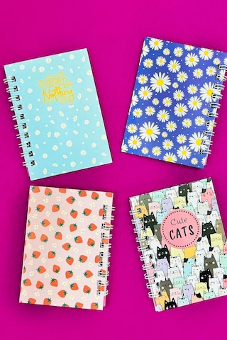 Mini 4'lü Renkli Desenli Spiralli Defter Çok Renkli