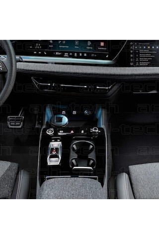 Audi A5 2025 Uyumlu Vites Etrafı Piano Black Konsol Tpu Koruyucu
