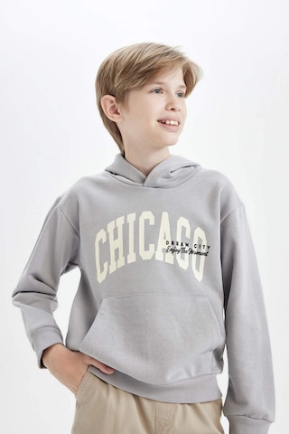 DeFacto Erkek Çocuk Kapüşonlu Cepli Baskılı Sweatshirt C9798A824WNGR247