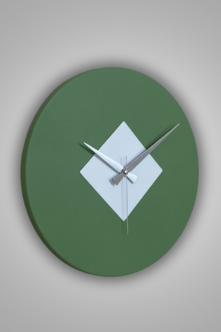 Roundka Model Metal Sıvama Akar Sessiz Mekanizmalı Duvar Saati 40 40 Cm Yeşil Beyaz