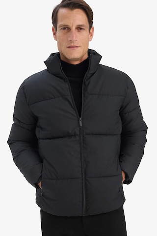 Defacto Slim Fit Dik Yaka Astarlı Fermuarlı Su Geçirmez Siyah Erkek Mont C5631ax/bk27 Siyah