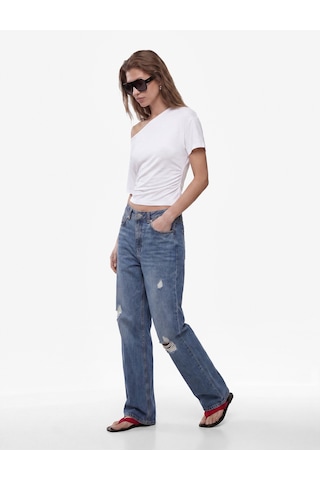 Koton Slim Fit Drape Detaylı Omzu Açık Kayık Yaka Tişört Beyaz 6sak50414ek