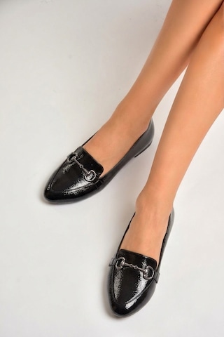 Fox Shoes Y290110008 Siyah Rugan Toka Detaylı Günlük Kadın Babet Siyah