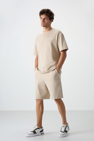 Tommy Life Bej Pamuklu Kalın Yumuşak Dokulu Oversize Fit Nakışlı Erkek Şort Takım - 85250