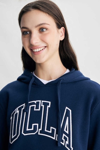Ucla Rıley Lacivert Kapüşonlu Nakışlı Standard Fit Kadın Sweatshirt Lacivert