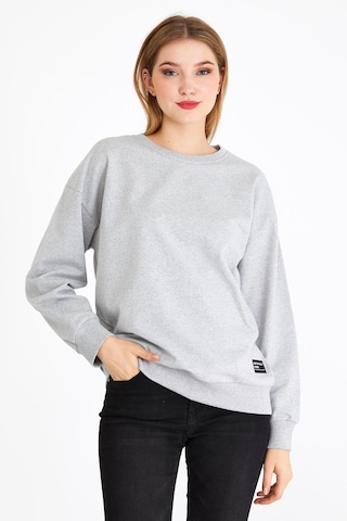 MMetalic Kadın Gri Renk Basic Bisiklet Yaka Sweatshirt