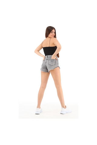 Cedy Denim Kadın Yüksek Bel Yırtlıklı Ve Yıpratmalı Paçası Püsküllü Kot Şort Mini Jean Şort C603 GRİ