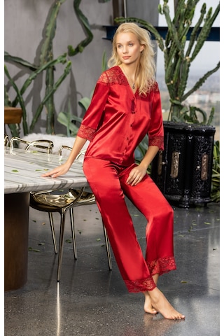 Laperissa Kadın Kırmızı Saten Düğmeli Pijama Takımı Dantel Detaylı, Şık Ve Rahat 2 Li Set Kırmızı
