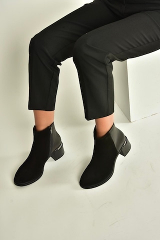 Fox Shoes V555559502 Siyah Hakiki Deri Süet Kalın Topuklu Kadın Bot Siyah