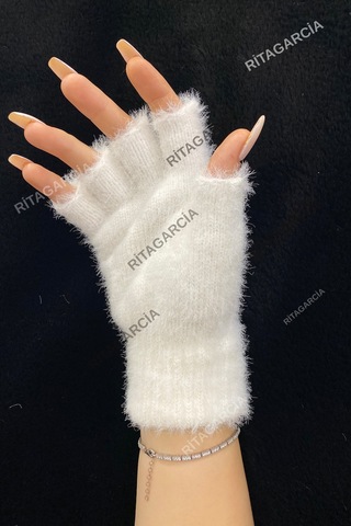 Peluş Kesik Parmak Eldiven Beyaz1