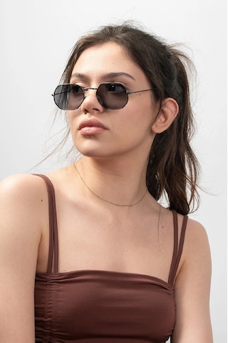 Daniel Klein Dk4184-1 Siyah Polarize Camlı Kadın Güneş Gözlüğü