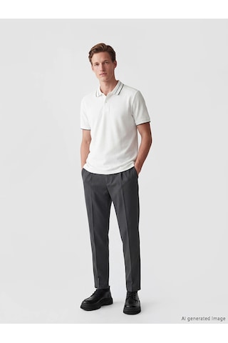 LC Waikiki Southblue Beyaz Polo Yaka Dokulu Erkek Tişört Ecru