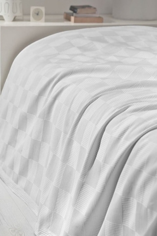 Çift Kişilik Beyaz Dama Desenli Pike. Damalı Otel Pikesi 200 X 230