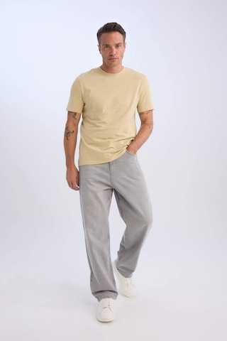 DeFacto %100 Pamuk New Regular Fit Bisiklet Yaka Basic Düz Kısa Kollu Tişört V7699AZ25SPKH504