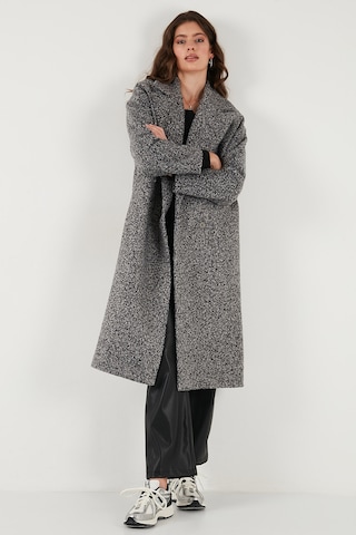 Lela Oversize Fit Mono Yaka Düğmeli Buklet Uzun Kaşe Bayan Kaban 6810236 Antrasit