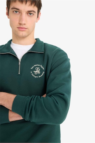Defacto Boxy Fit Dik Yaka Fermuarlı Baskılı Sweatshirt E9416ax25augn536 Yeşil