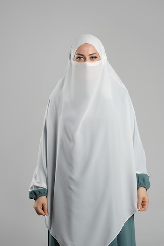 Hürrem Bone Krem Pratik Hazır Geçmeli Tesettür Eşarp Krep Bağcıklı Çift Katlı Sufle Hijab 2314 40 Krem