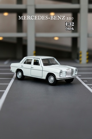 Beyaz 1:32 Ölçek Die Cast Kapıları Açılır Lisanslı Mercedes Benz 220 Oyuncak Metal Model Araba Çok Renkli