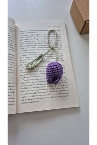 Mor Lale Örgü Kitap Ayracı Amigurumi Hediyelik