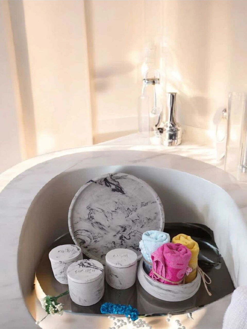 Marble Serisi Antrasit Havluluk Ve Organizerli ,tepsili Beton Banyo Seti Antrasit