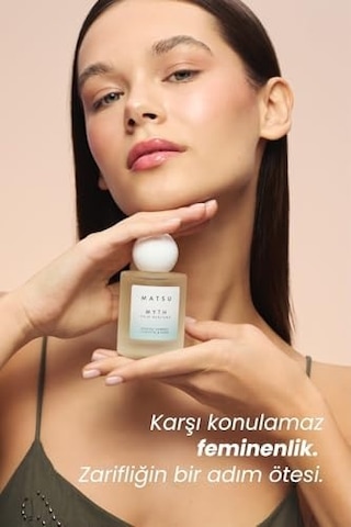 19V69 Italia Professional Myth Yasemin Ve Gülün Sofistike Çiçeksi Harmanı Saç Parfümü, 50 Ml AÇIK PEMBE