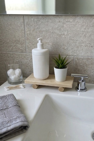 Doğal Çam Ahşap Mini Sunumluk & Dekoratif Stand - 15x10 Cm