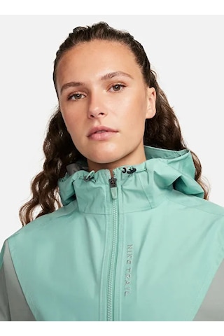 Nike Nikefb7642-309 W Nk Traıl Grtx Infınıum Yeşil Kadın Ceket