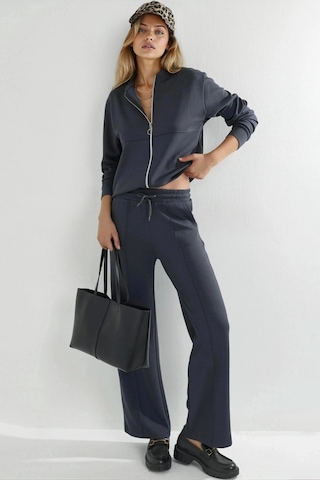 Fiolin Modal Dokulu Fermuarlı Sweatshirt & Nervürlü Pantolon Takımı Füme