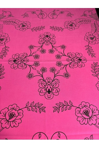 Pembe Çiçek Desenli Kare Masa Örtüsü 150x150 Cm Pembe
