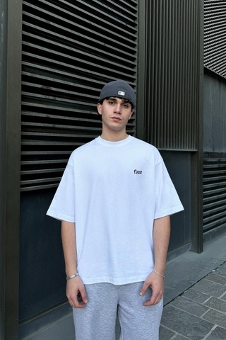 Flaw Nakışlı Oversize Tişört Beyaz Beyaz