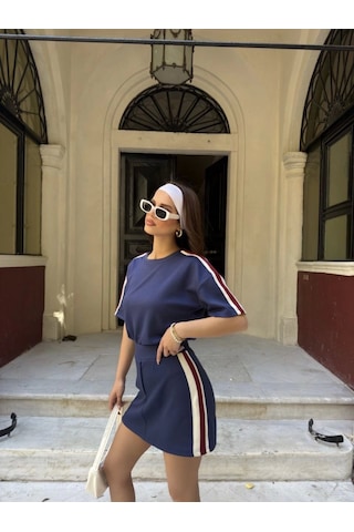 Moderie Butik Osy Modal Yumuşak Dokulu Kumaş Parçalı Bisiklet Yaka T-shirt Mini Şortlu Etek İkili Takım -lacivert Lacivert