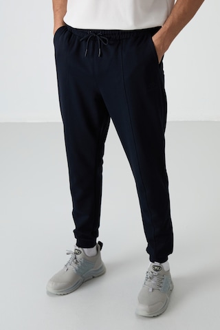 Tommy Life Lacivert Pamuklu Yumuşak Dokulu Comfort Fit Nakışlı Erkek Jogger - 82123 Lacivert