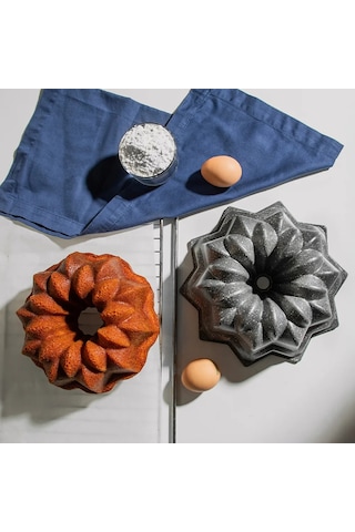 Nehir Steve Gri Döküm Kek Kalıbı 24.5 Cm